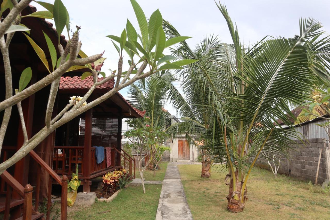 Svaha Nusa Guest House Нуса-Лембонган Экстерьер фото