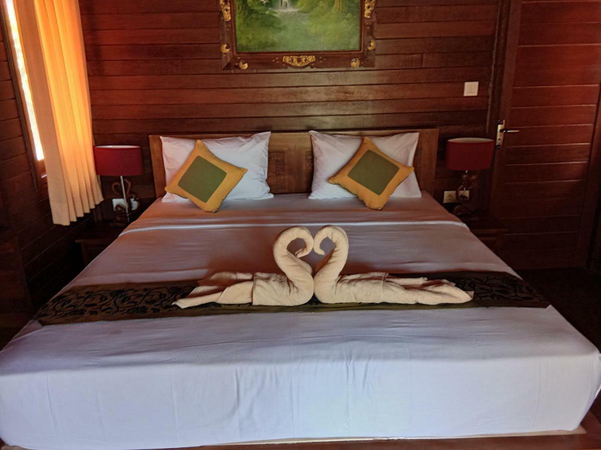 Svaha Nusa Guest House Нуса-Лембонган Экстерьер фото