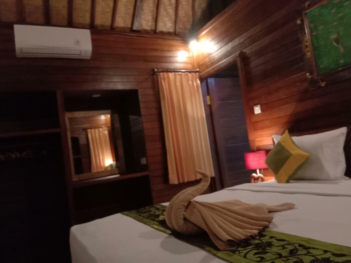 Svaha Nusa Guest House Нуса-Лембонган Экстерьер фото